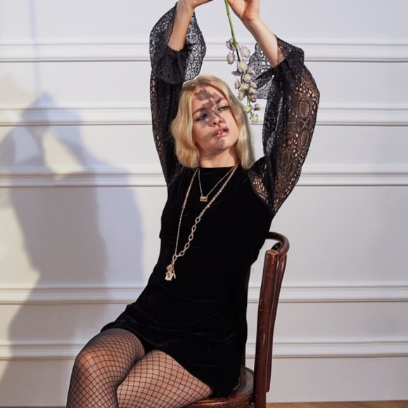 H&M x The Vampires Wife Designer Collab Limited Collection Velvet Dress - Picture 5 of 5